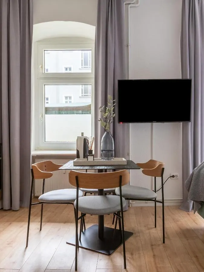 Apartment Berlin Kaiser-Friedrich-Strasse
